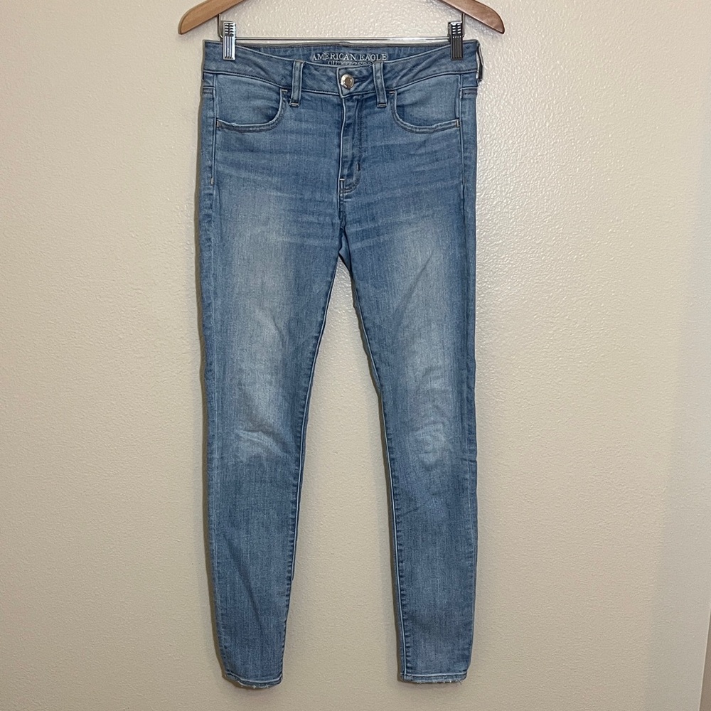 American Eagle Outfitters Light Blue Skinny Jeans